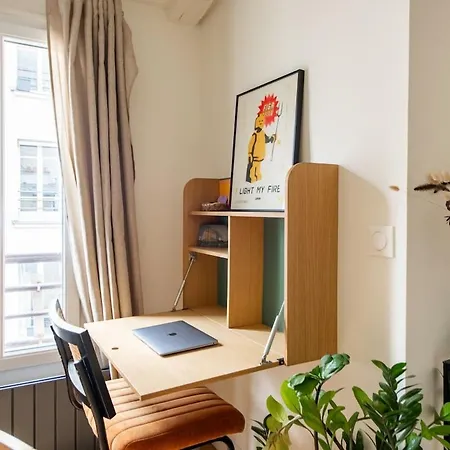 Nice Central Apartment * Paris